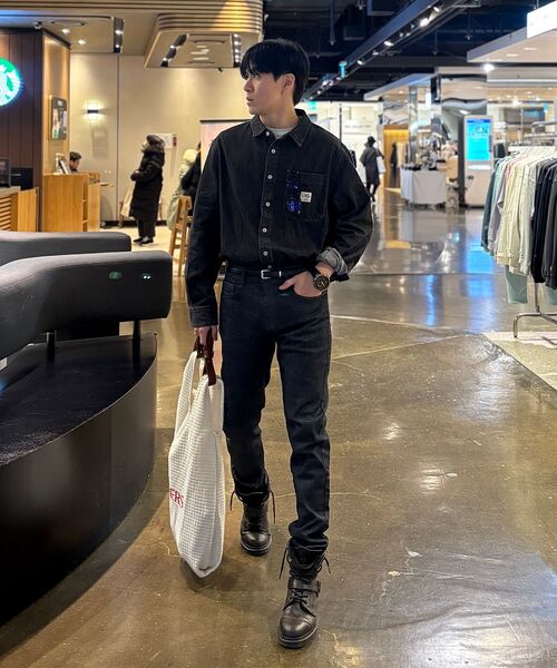 LMCの「OVERSIZED DENIM SHIRT Black(シャツ/ブラウス・レディース・その他・S/M/L)」の4枚目の写真