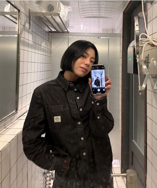 LMCの「OVERSIZED DENIM SHIRT Black(シャツ/ブラウス・レディース・その他・S/M/L)」の3枚目の写真