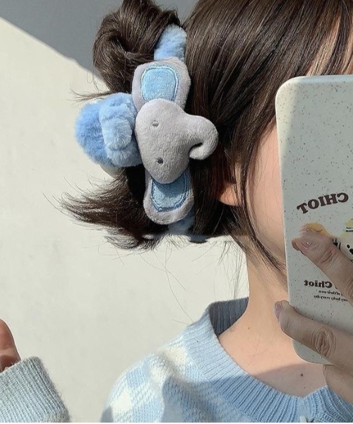 Jelly moo（ジェリームー）の「【 Jelly moo / ジェリームー 】 ふわもこゾウさん ヘアクリップ（バレッタ/ヘアクリップ・レディース・ブルー/ホワイト・FREE）」の2枚目の写真