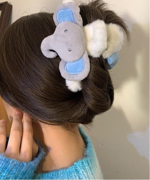 Jelly moo（ジェリームー）の「【 Jelly moo / ジェリームー 】 ふわもこゾウさん ヘアクリップ（バレッタ/ヘアクリップ・レディース・ブルー/ホワイト・FREE）」の4枚目の写真