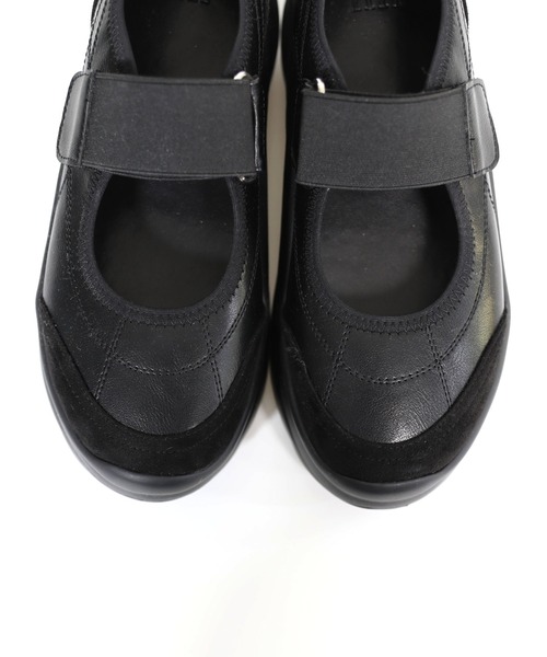 hiamu(ヒアム)の「【2色展開】ステッチポイント バンディングストラップ メリージェーン厚底スニーカー/2026 SS PLATFORM COLLECTION(バレエシューズ・レディース・ブラック/ブラウン・25.0cm/24.5cm/24.0cm/23.5cm/23.0cm)」の4枚目の写真