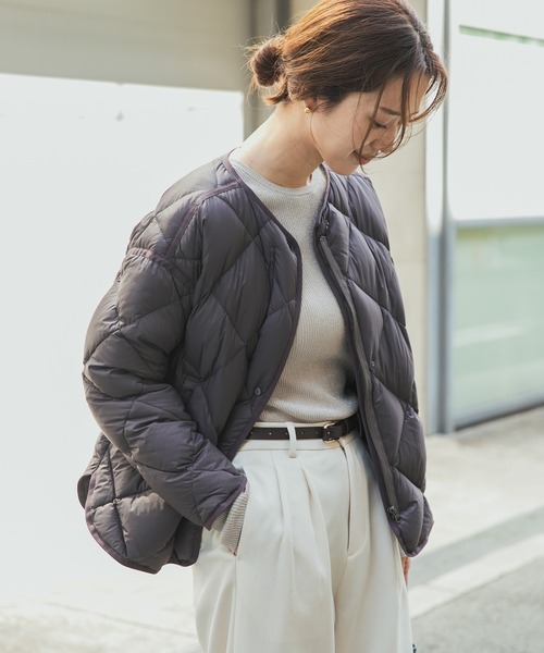 URBAN RESEARCH DOORS（アーバンリサーチドアーズ）の「ライトダウンキルトショートブルゾン（ダウンジャケット/コート・レディース・カーキ/アイボリー/チャコールグレー・MEDIUM）」の3枚目の写真