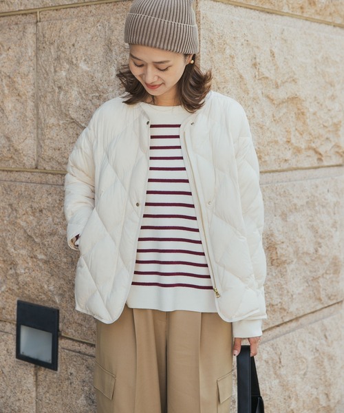 URBAN RESEARCH DOORS（アーバンリサーチドアーズ）の「ライトダウンキルトショートブルゾン（ダウンジャケット/コート・レディース・カーキ/アイボリー/チャコールグレー・MEDIUM）」の4枚目の写真