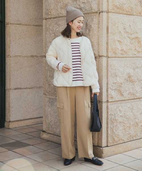 URBAN RESEARCH DOORS（アーバンリサーチドアーズ）の「ライトダウンキルトショートブルゾン（ダウンジャケット/コート・レディース・カーキ/アイボリー/チャコールグレー・MEDIUM）」の10枚目の写真