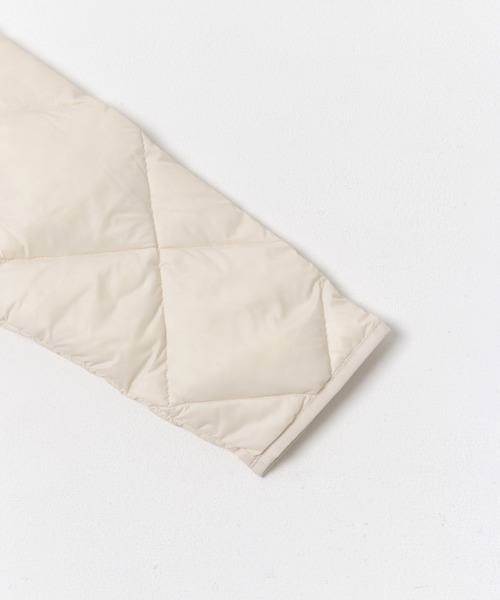 URBAN RESEARCH DOORS（アーバンリサーチドアーズ）の「ライトダウンキルトショートブルゾン（ダウンジャケット/コート・レディース・カーキ/アイボリー/チャコールグレー・MEDIUM）」の12枚目の写真
