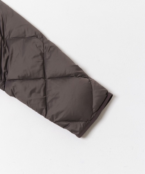 URBAN RESEARCH DOORS（アーバンリサーチドアーズ）の「ライトダウンキルトショートブルゾン（ダウンジャケット/コート・レディース・カーキ/アイボリー/チャコールグレー・MEDIUM）」の22枚目の写真