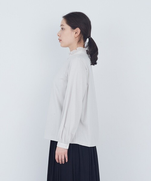ADIEU TRISTESSE(アデュートリステス)の「フリルカラーブラウス(Tシャツ/カットソー・レディース・ライトグレー/オフホワイト・FREE)」の13枚目の写真