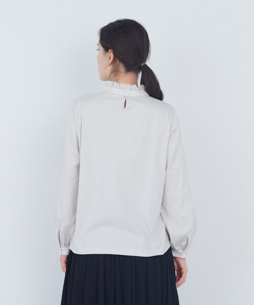 ADIEU TRISTESSE(アデュートリステス)の「フリルカラーブラウス(Tシャツ/カットソー・レディース・ライトグレー/オフホワイト・FREE)」の14枚目の写真
