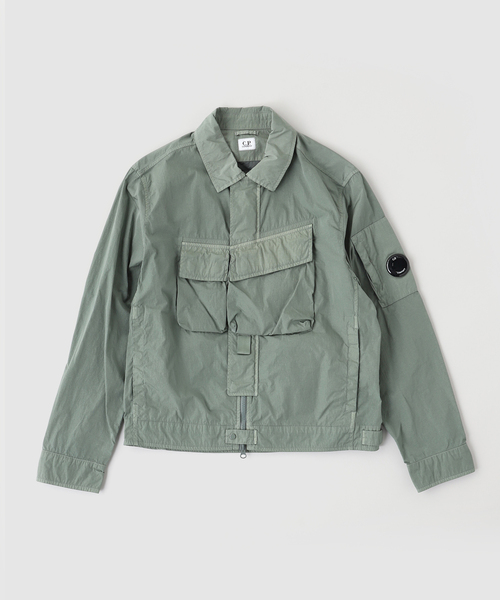 C.P. COMPANY（シーピーカンパニー）の「C.P.Company / シーピーカンパニー HEAVY CHROME-R ZIPPED LENS OS（ブルゾン・メンズ・ブラック/カーキ/ネイビー・MEDIUM/LARGE）」の2枚目の写真