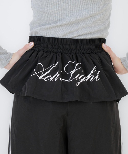 ANAP GiRL(アナップガール)の「レイヤードスカート見えサイドラインパンツ(その他パンツ・キッズ・ブラック/グレー・M/S/XS)」の6枚目の写真