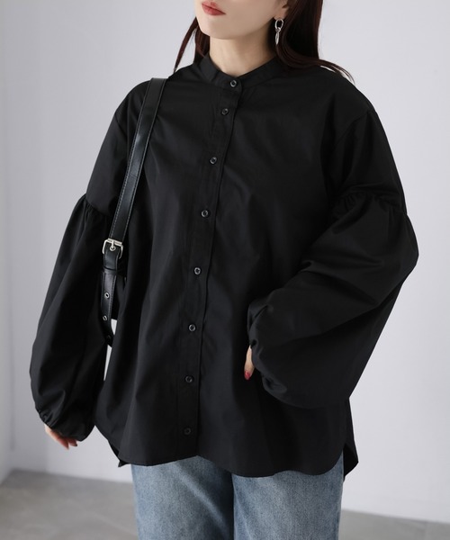 Riberry（リベリー）の「バンドカラー袖ギャザーブラウス（シャツ/ブラウス・レディース・ブラック/サックスブルー/オフホワイト・MEDIUM）」の19枚目の写真