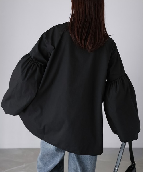 Riberry（リベリー）の「バンドカラー袖ギャザーブラウス（シャツ/ブラウス・レディース・ブラック/サックスブルー/オフホワイト・MEDIUM）」の22枚目の写真