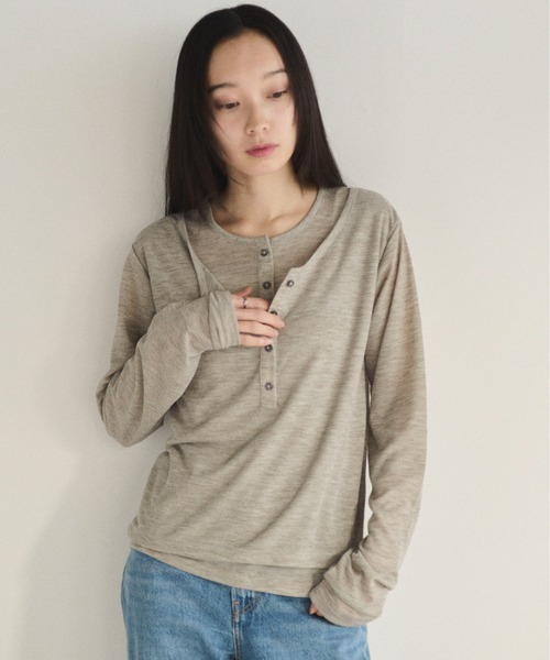 SOYEN(ソイエン)の「フェイクレイヤードシアーヘンリーネックロンT(Tシャツ/カットソー・レディース・杢グレー/ブラウン・F)」の10枚目の写真