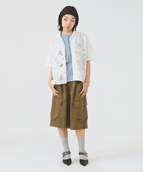 Ray BEAMS(レイビームス)の「レース パッチワーク ハーフスリーブ シャツ(シャツ/ブラウス・レディース・オフホワイト/ブラック・ONE SIZE)」の3枚目の写真