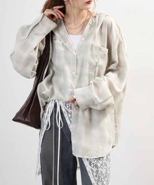 atONE(アットワン)の「フードビッグチェックシャツ(シャツ/ブラウス・レディース・グリーン/ブラック/オフホワイト・F)」の3枚目の写真