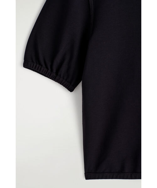 COS(コス)の「ジップアップポロシャツ(ポロシャツ・レディース・ネイビー/ダークブラウン系1・S/M/XL/L/XS)」の9枚目の写真