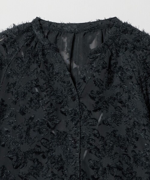 A DAY IN THE LIFE UNITED ARROWS（アデイインザライフユナイテッドアローズ）の「カットジャガード オーバーシャツ ＜A DAY IN THE LIFE＞（シャツ/ブラウス・レディース・ライム/オフホワイト/ダークグレー・FREE）」の8枚目の写真