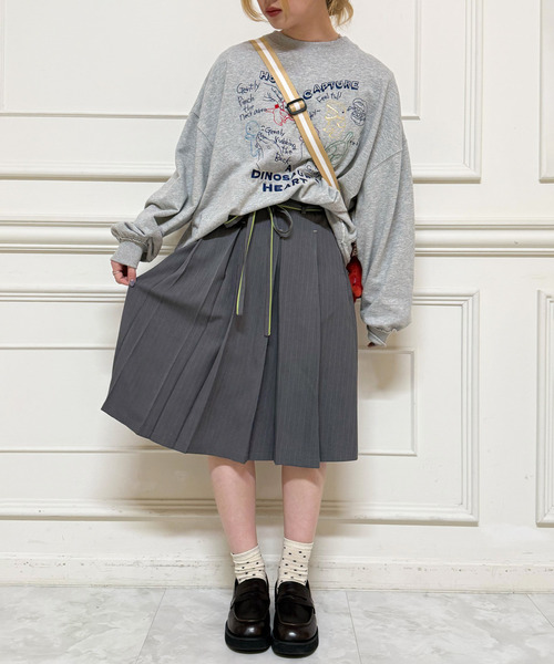 DOUBLE NAME（ダブルネーム）の「ピンストライプ ミドルプリーツスカート（スカート・レディース・グレー/ベージュ・FREE）」の10枚目の写真