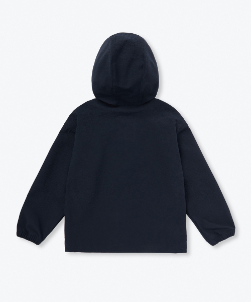 MUSINSA STANDARD KIDS（ムシンサスタンダードキッズ）の「シアサッカーウィンドブレーカージャケット[ネイビー]（ブルゾン・レディース・その他・100/140/110/150/130/160/120）」の3枚目の写真