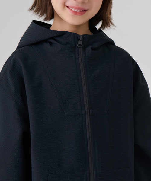 MUSINSA STANDARD KIDS（ムシンサスタンダードキッズ）の「シアサッカーウィンドブレーカージャケット[ネイビー]（ブルゾン・レディース・その他・100/140/110/150/130/160/120）」の5枚目の写真