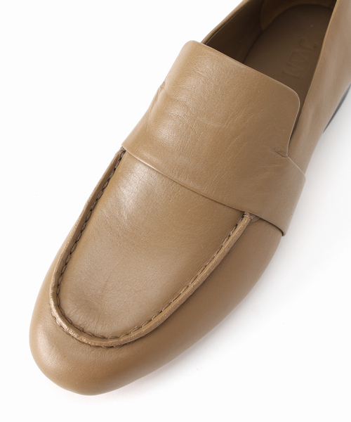 IENA（イエナ）の「《新色/追加2》JVAM LOAFER ローファー 32011/PAT（ローファー・レディース・ベージュ・36/37/38/39/35）」の15枚目の写真