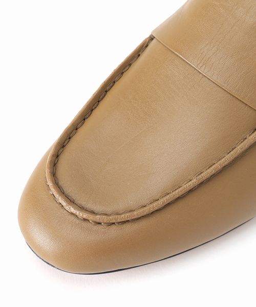 IENA（イエナ）の「《新色/追加2》JVAM LOAFER ローファー 32011/PAT（ローファー・レディース・ベージュ・36/37/38/39/35）」の19枚目の写真