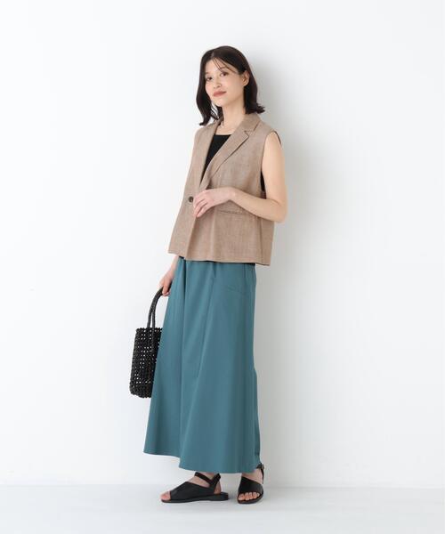 human woman(ヒューマンウーマン)の「◆【定番素材 / ウォッシャブル】ドライタッチリネン混ショートジレ(その他アウター・レディース・ブラック/ベージュ系その他3/グレー・MEDIUM)」の18枚目の写真