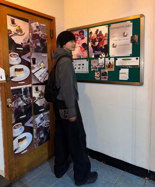 CACTUSDONUTMARKET（カクタスドーナツマーケット）の「Bold Embroidery Cargo Pants-Black（その他パンツ・レディース・その他・MEDIUM/LARGE）」の2枚目の写真