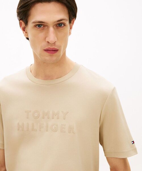 TOMMY HILFIGER(トミーヒルフィガー)の「ミックスメディアインターロックTシャツ(Tシャツ/カットソー・メンズ・ブラック/ベージュ/ネイビー・LARGE/SMALL/X-LARGE/MEDIUM)」の14枚目の写真