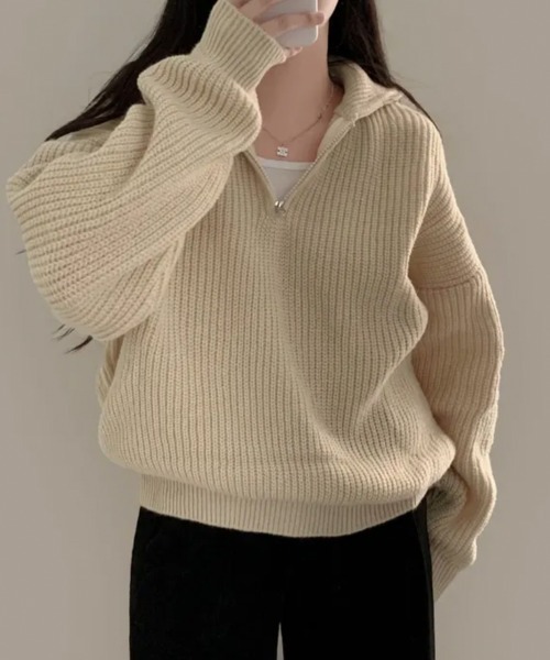 Emilie(エミリー)の「ハーフジップ ハイネックニット プルオーバー(ニット/セーター・レディース・ネイビー/チャコールグレー/クリーム/キャメル/ピンク・FREE)」の9枚目の写真