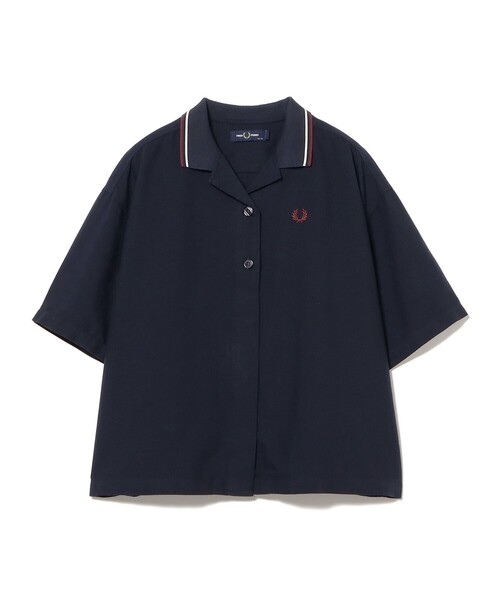 Ray BEAMS(レイビームス)の「FRED PERRY / ティップド プラケット ディテール シャツ(シャツ/ブラウス・レディース・ホワイト/ネイビー・10)」の2枚目の写真