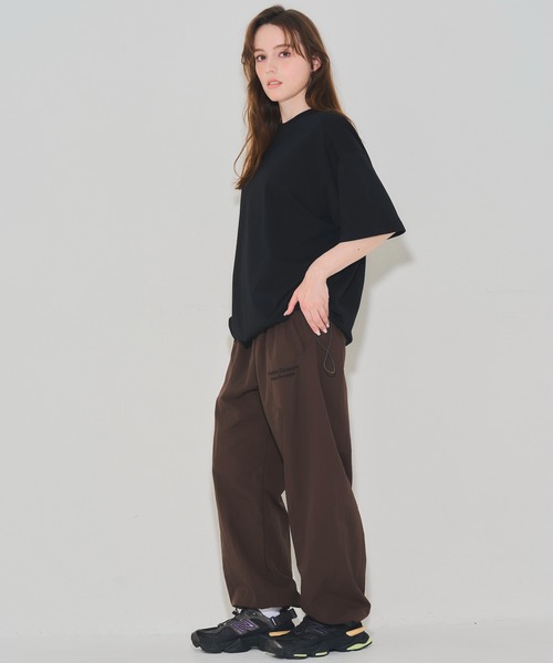 EMMA NOVEMBER　（エマノーヴェンバー）の「リラックスフィット ドローコード Tシャツ（Tシャツ/カットソー・メンズ・ブラック・3/2/1）」の15枚目の写真