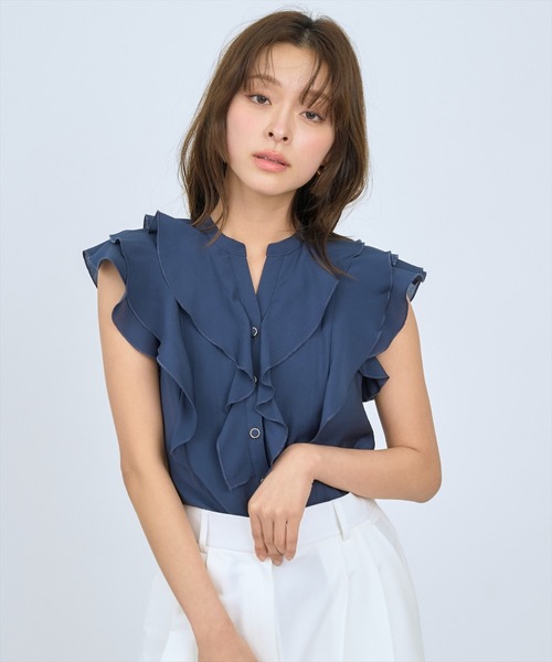 AND COUTURE(アンドクチュール)の「フレンチスリーブラッフルブラウス(シャツ/ブラウス・レディース・オレンジ/ネイビー/グリーン/オフホワイト・FREE)」の3枚目の写真