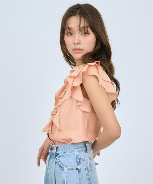 AND COUTURE(アンドクチュール)の「フレンチスリーブラッフルブラウス(シャツ/ブラウス・レディース・オレンジ/ネイビー/グリーン/オフホワイト・FREE)」の12枚目の写真