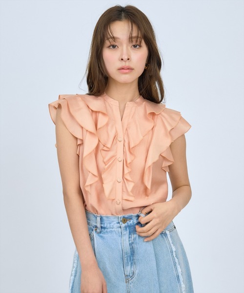AND COUTURE(アンドクチュール)の「フレンチスリーブラッフルブラウス(シャツ/ブラウス・レディース・オレンジ/ネイビー/グリーン/オフホワイト・FREE)」の7枚目の写真