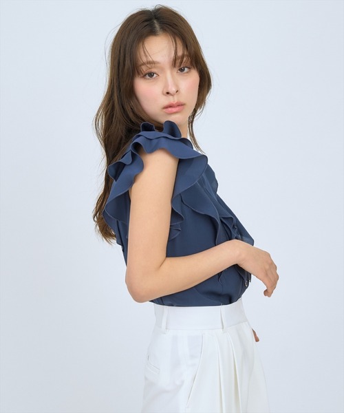 AND COUTURE(アンドクチュール)の「フレンチスリーブラッフルブラウス(シャツ/ブラウス・レディース・オレンジ/ネイビー/グリーン/オフホワイト・FREE)」の20枚目の写真