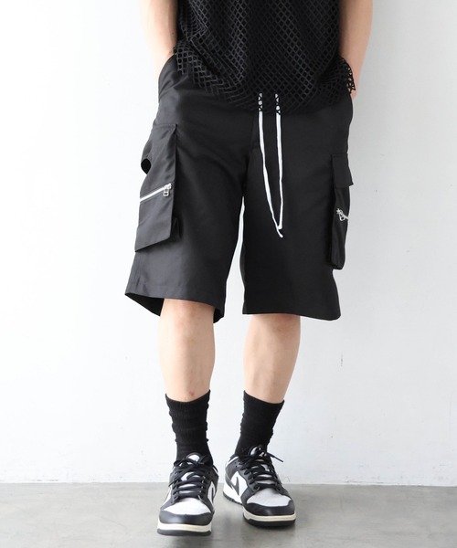 GALLIS ADDICTION(ガリスアディクション)の「GA Shiny Cargo Shorts(その他パンツ・メンズ・ブラック・L/M)」の3枚目の写真