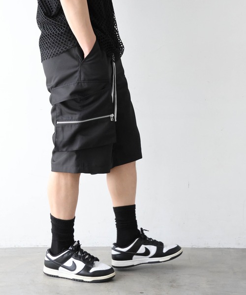GALLIS ADDICTION(ガリスアディクション)の「GA Shiny Cargo Shorts(その他パンツ・メンズ・ブラック・L/M)」の5枚目の写真