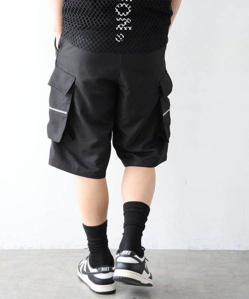 GALLIS ADDICTION(ガリスアディクション)の「GA Shiny Cargo Shorts(その他パンツ・メンズ・ブラック・L/M)」の7枚目の写真
