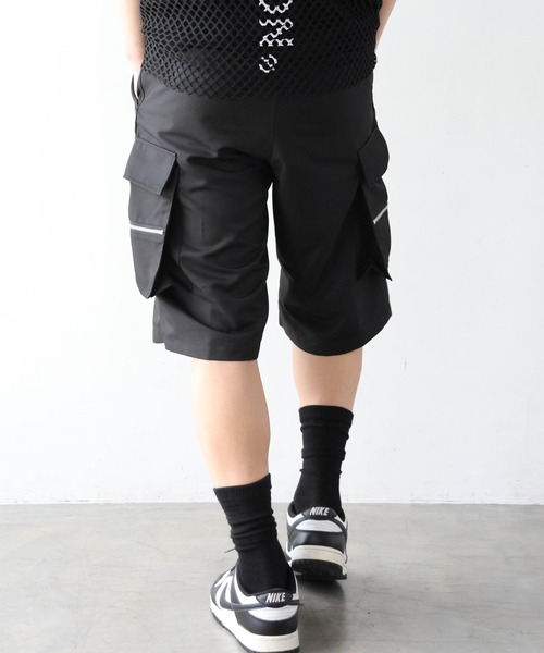 GALLIS ADDICTION(ガリスアディクション)の「GA Shiny Cargo Shorts(その他パンツ・メンズ・ブラック・L/M)」の8枚目の写真