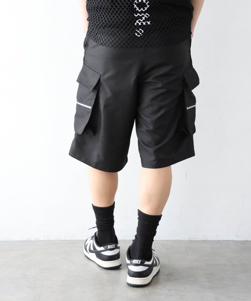GALLIS ADDICTION(ガリスアディクション)の「GA Shiny Cargo Shorts(その他パンツ・メンズ・ブラック・L/M)」の9枚目の写真