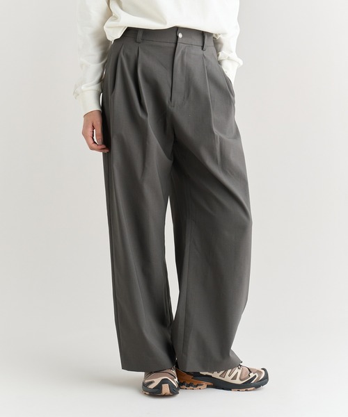 NANGA(ナンガ)の「WEATHER STRETCH TUCK PANTS W/ウェザーストレッチ タックパンツ(ウィメンズ)(その他パンツ・レディース・ライトグレー・M)」の12枚目の写真