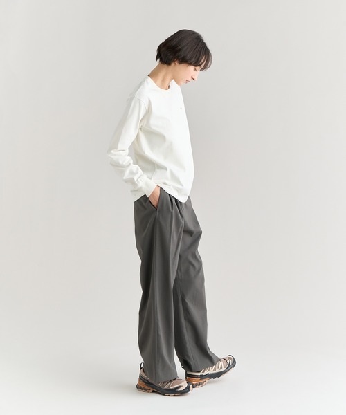 NANGA(ナンガ)の「WEATHER STRETCH TUCK PANTS W/ウェザーストレッチ タックパンツ(ウィメンズ)(その他パンツ・レディース・ライトグレー・M)」の16枚目の写真