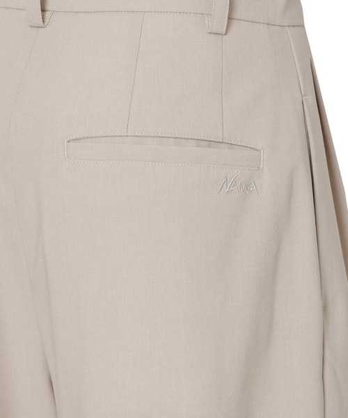 NANGA(ナンガ)の「WEATHER STRETCH TUCK PANTS W/ウェザーストレッチ タックパンツ(ウィメンズ)(その他パンツ・レディース・ライトグレー・M)」の9枚目の写真