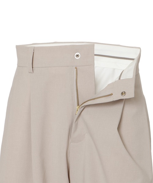 NANGA(ナンガ)の「WEATHER STRETCH TUCK PANTS W/ウェザーストレッチ タックパンツ(ウィメンズ)(その他パンツ・レディース・ライトグレー・M)」の6枚目の写真