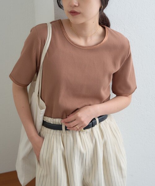CIAOPANIC TYPY(チャオパニックティピー)の「【ZOZO限定】サテンパイピングリブTee(Tシャツ/カットソー・レディース・ブラウン/ピンク/ブルー/チャコールグレー/ブラック/アイボリー・ONE SIZE)」の17枚目の写真