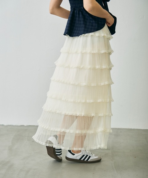 Lunea(ルネア)の「フリルティアードロングスカート/ tulle lace tiered skirt(スカート・レディース・ホワイト/ベージュ/ブラック・FREE)」の1枚目の写真
