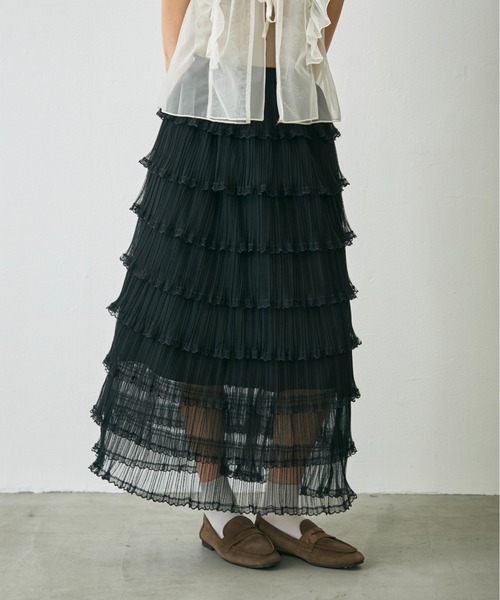 Lunea(ルネア)の「フリルティアードロングスカート/ tulle lace tiered skirt(スカート・レディース・ホワイト/ベージュ/ブラック・FREE)」の3枚目の写真