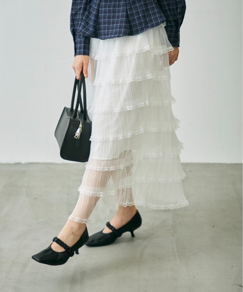 Lunea(ルネア)の「フリルティアードロングスカート/ tulle lace tiered skirt(スカート・レディース・ホワイト/ベージュ/ブラック・FREE)」の19枚目の写真