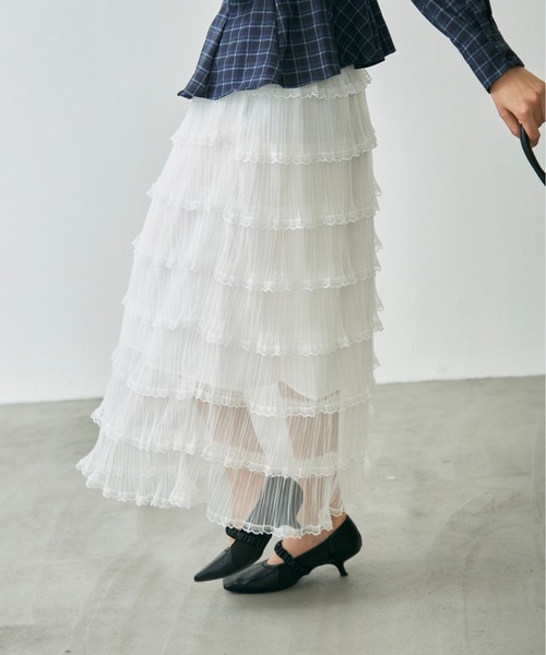 Lunea(ルネア)の「フリルティアードロングスカート/ tulle lace tiered skirt(スカート・レディース・ホワイト/ベージュ/ブラック・FREE)」の14枚目の写真